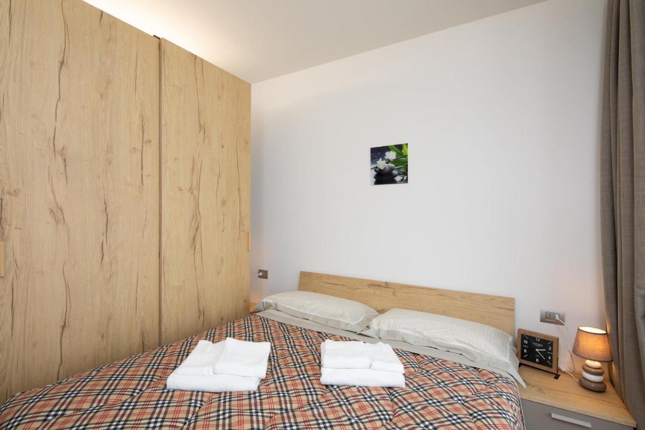 Casa Noemi Lägenhet Livigno Exteriör bild