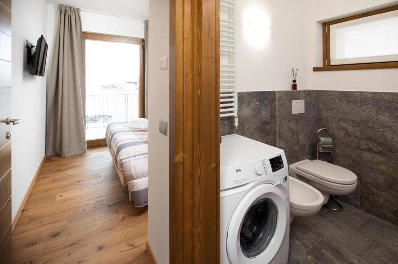 Casa Noemi Lägenhet Livigno Exteriör bild