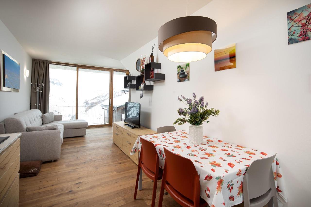 Casa Noemi Lägenhet Livigno Exteriör bild