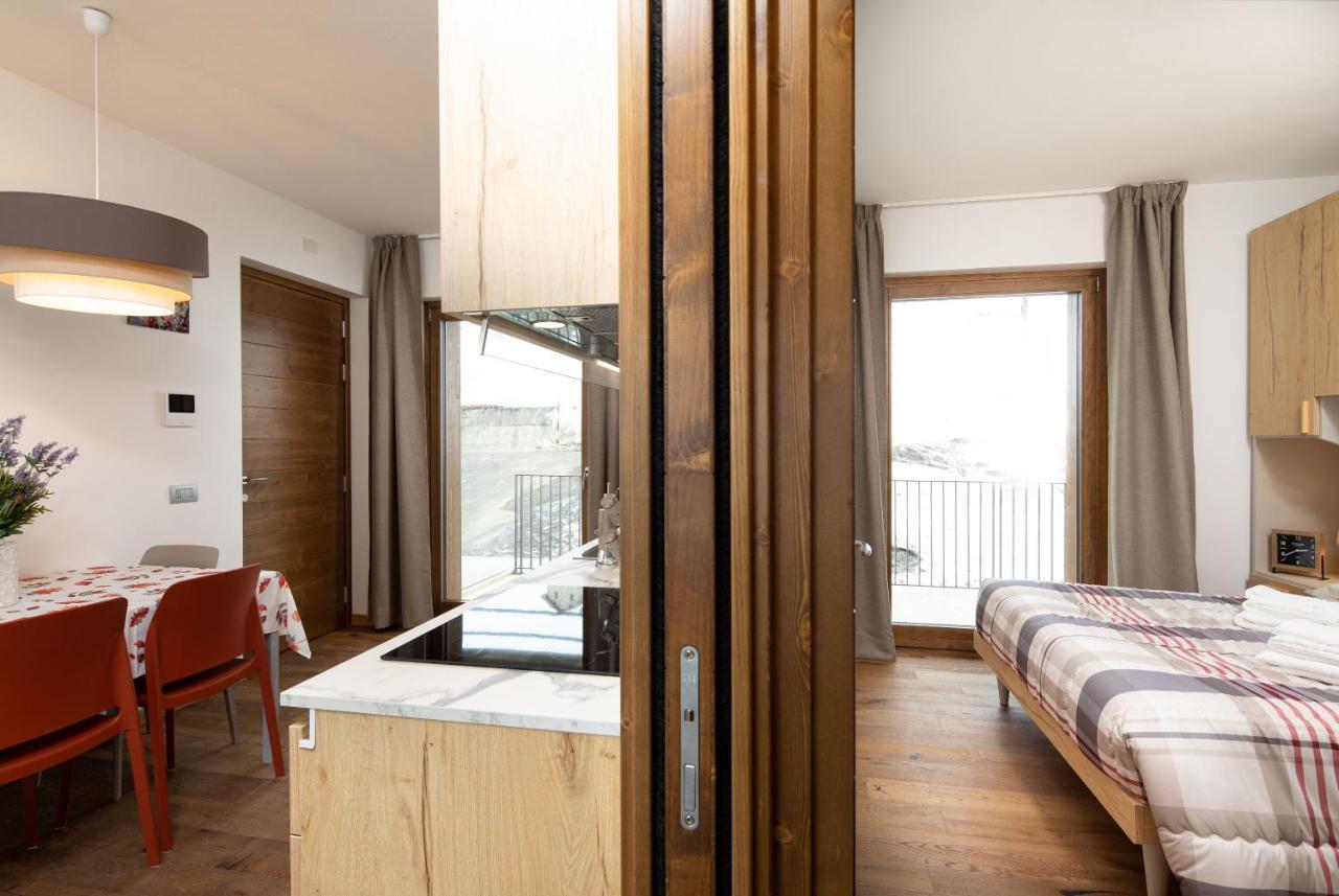 Casa Noemi Lägenhet Livigno Exteriör bild