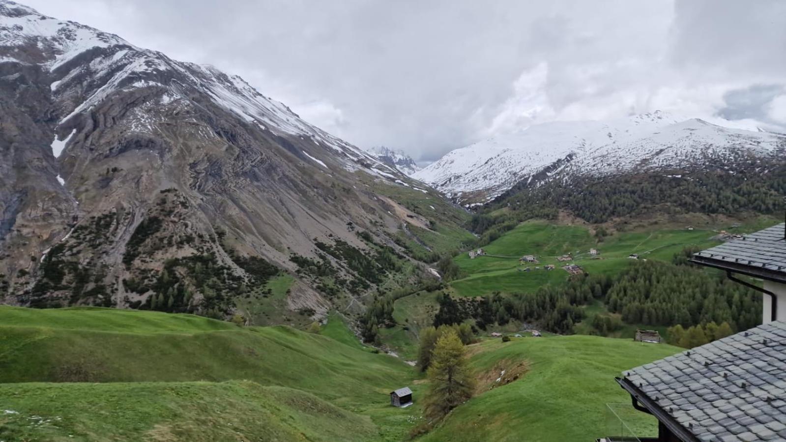 Casa Noemi Lägenhet Livigno Exteriör bild